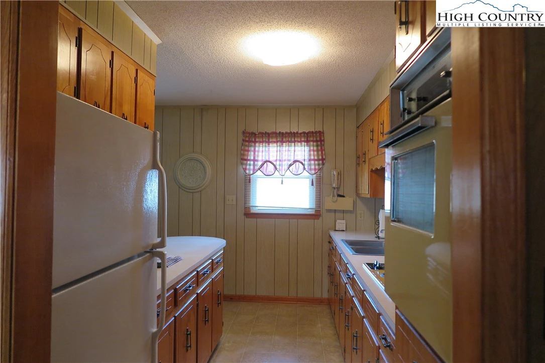 Image number 5 for the current listing