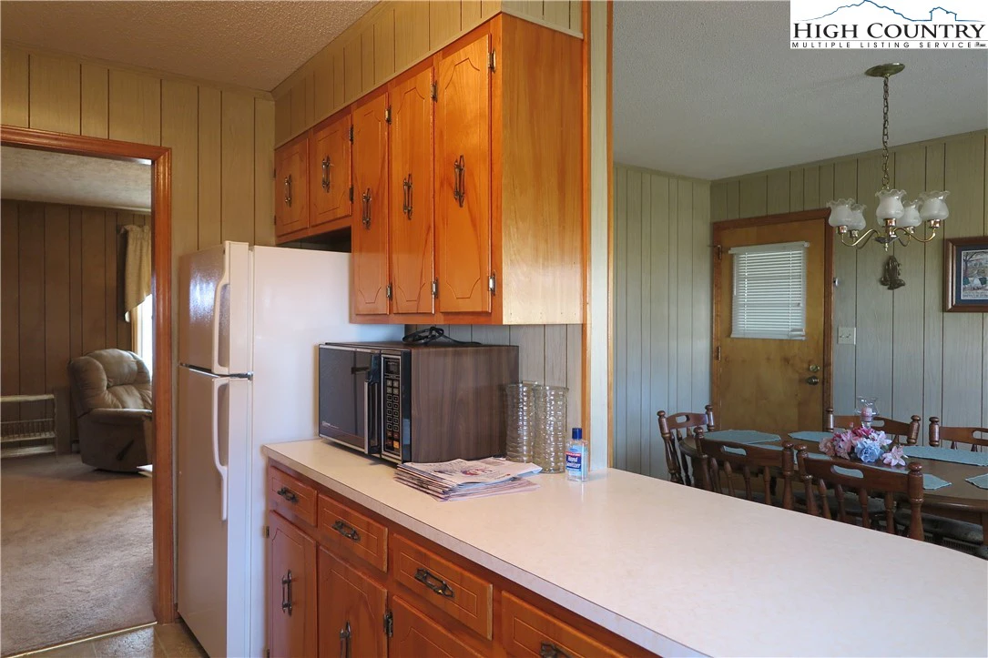 Image number 6 for the current listing