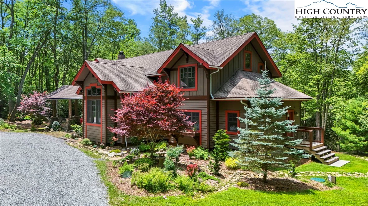 Image number 1 for the current listing