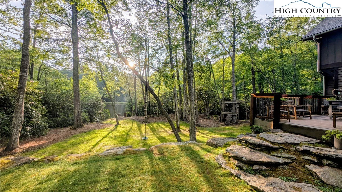Image number 17 for the current listing