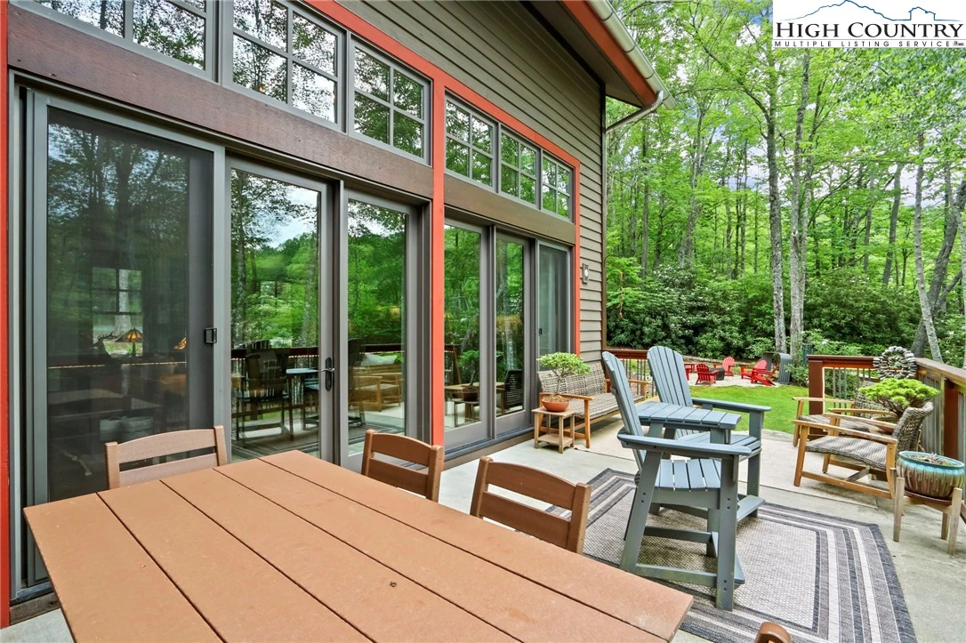 Image number 20 for the current listing