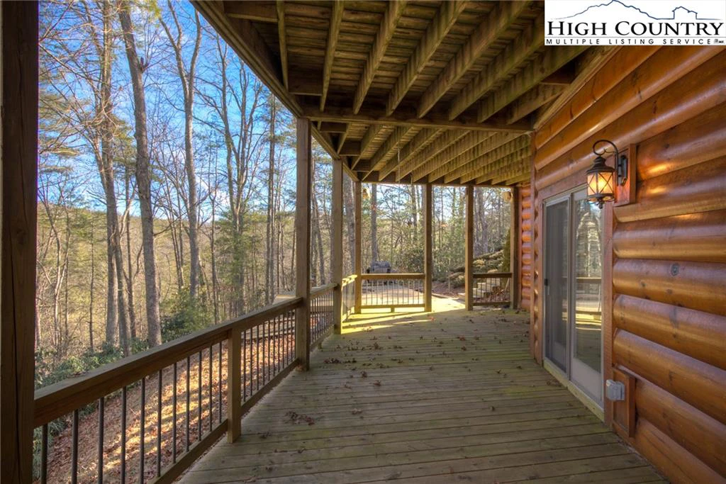 Image number 24 for the current listing