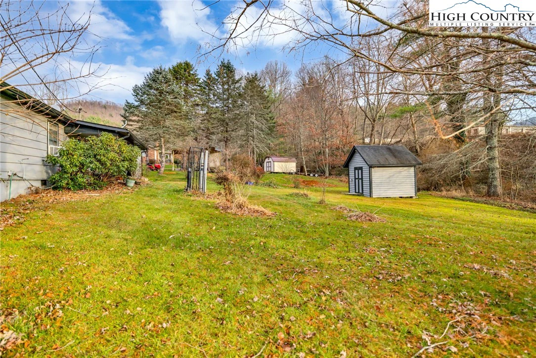 Image number 14 for the current listing