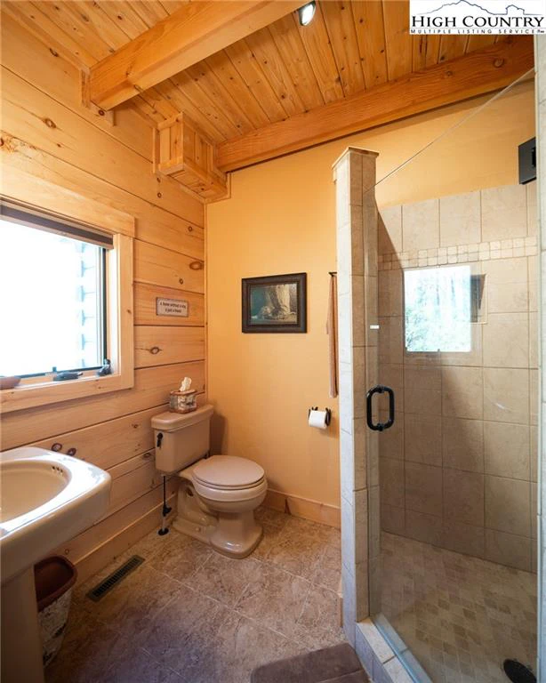 Image number 9 for the current listing