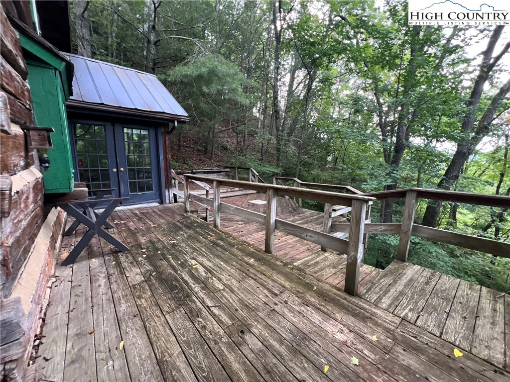 Image number 5 for the current listing