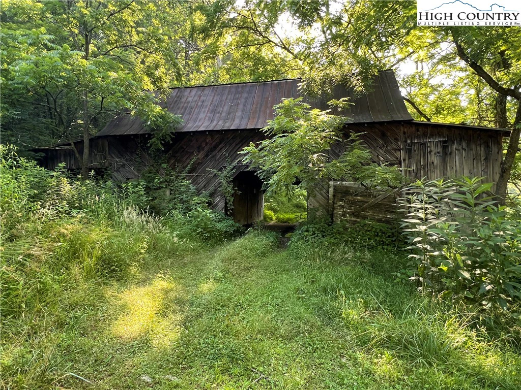 Image number 4 for the current listing