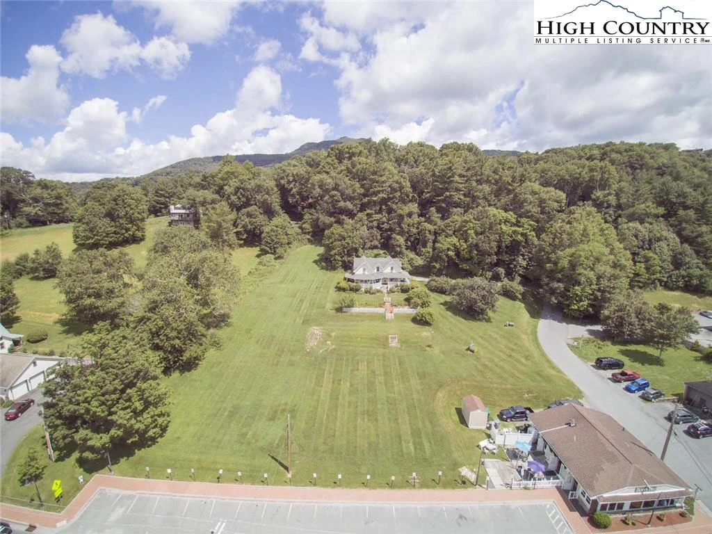 Image number 1 for the current listing