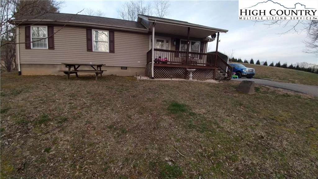 Image number 9 for the current listing