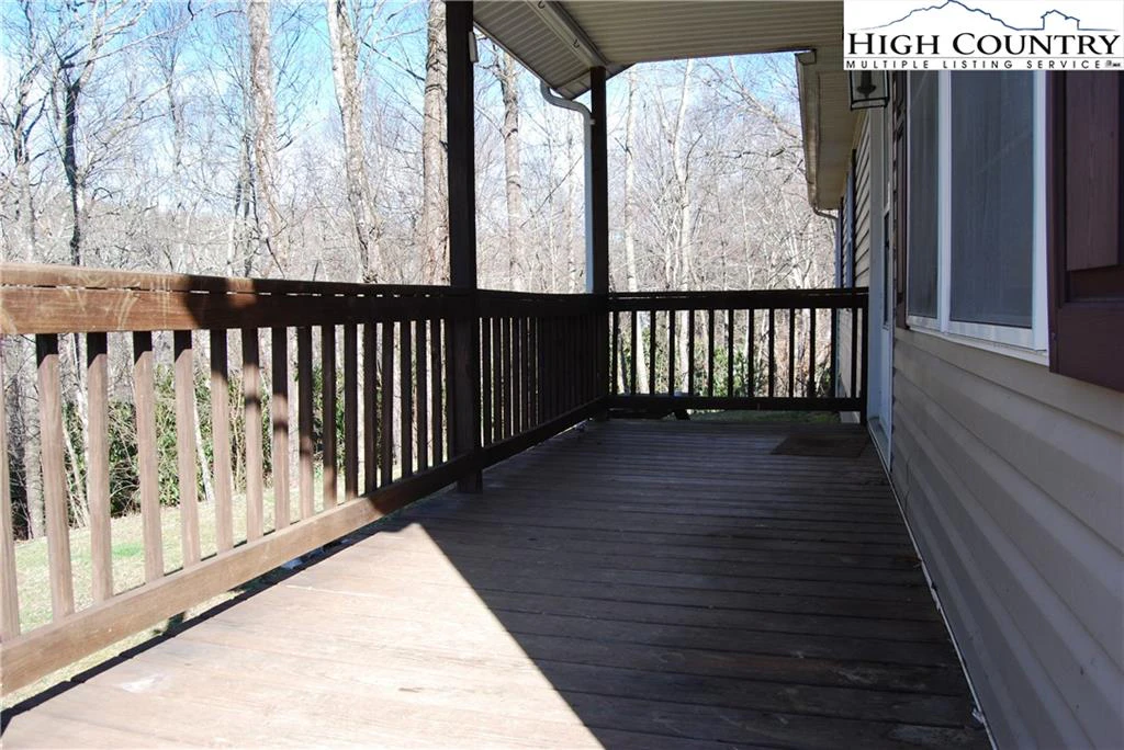 Image number 7 for the current listing