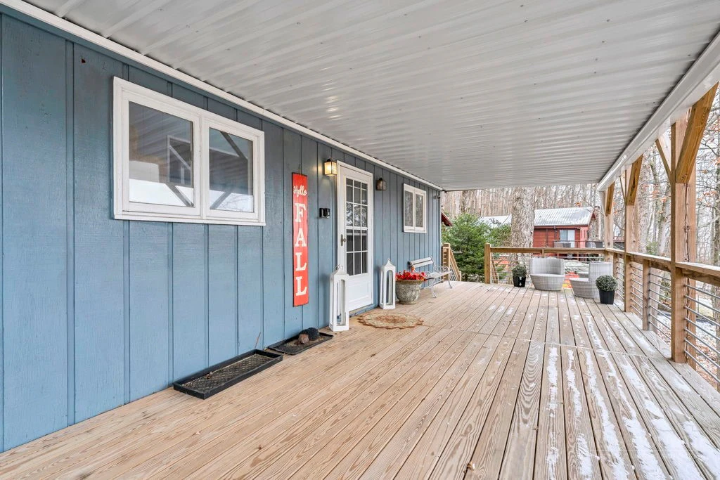 Image number 10 for the current listing