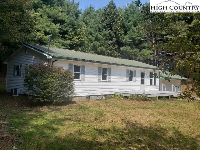 Image number 1 for the current listing