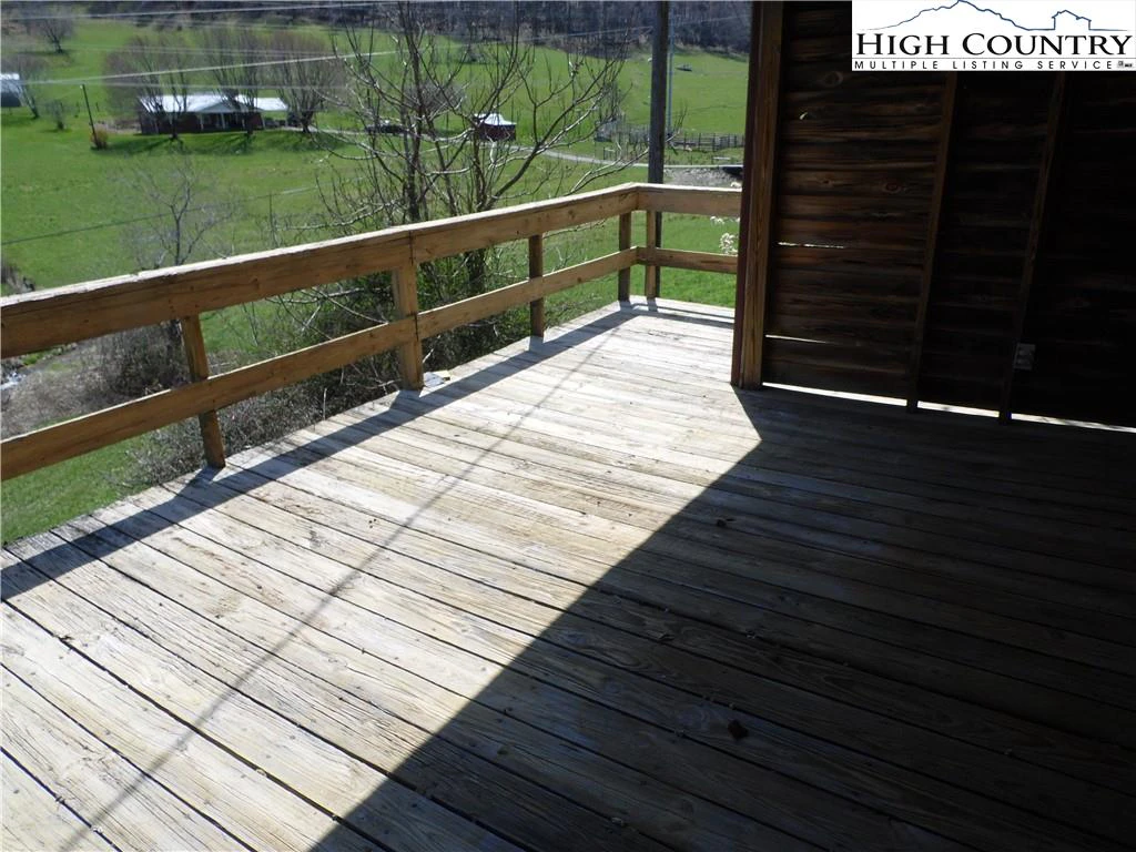 Image number 3 for the current listing