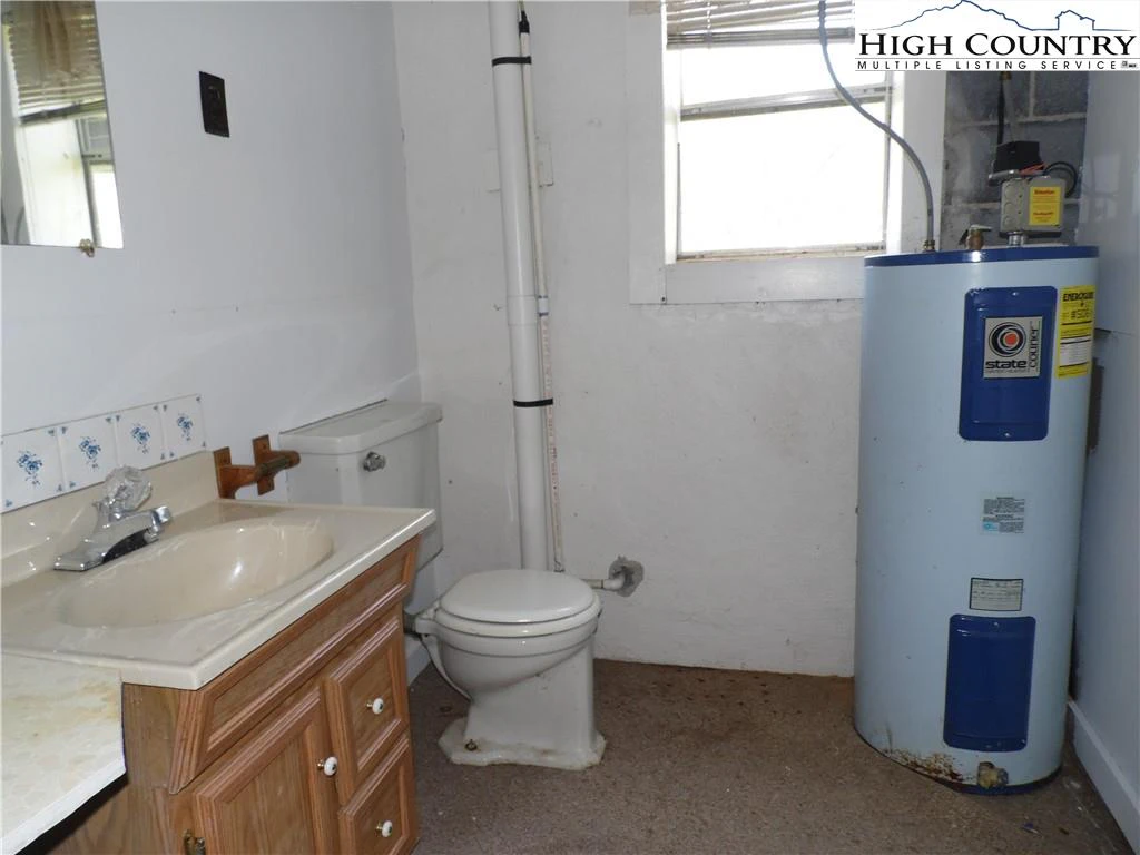 Image number 2 for the current listing