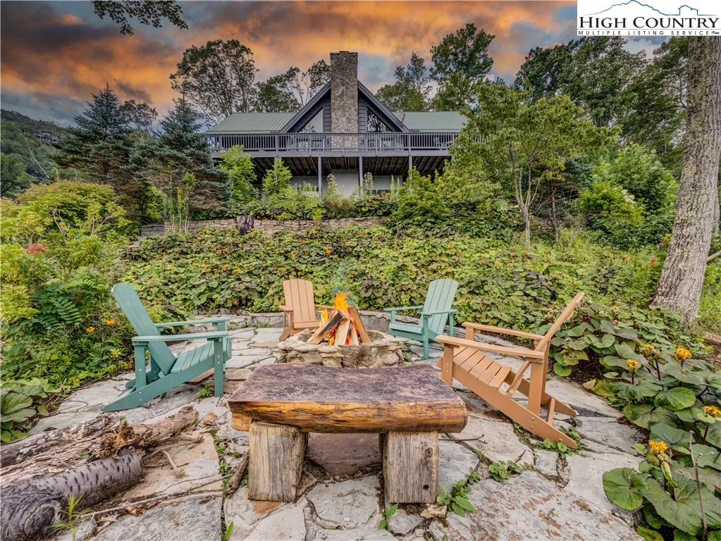 Image number 21 for the current listing