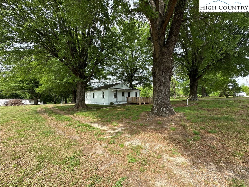 Image number 16 for the current listing