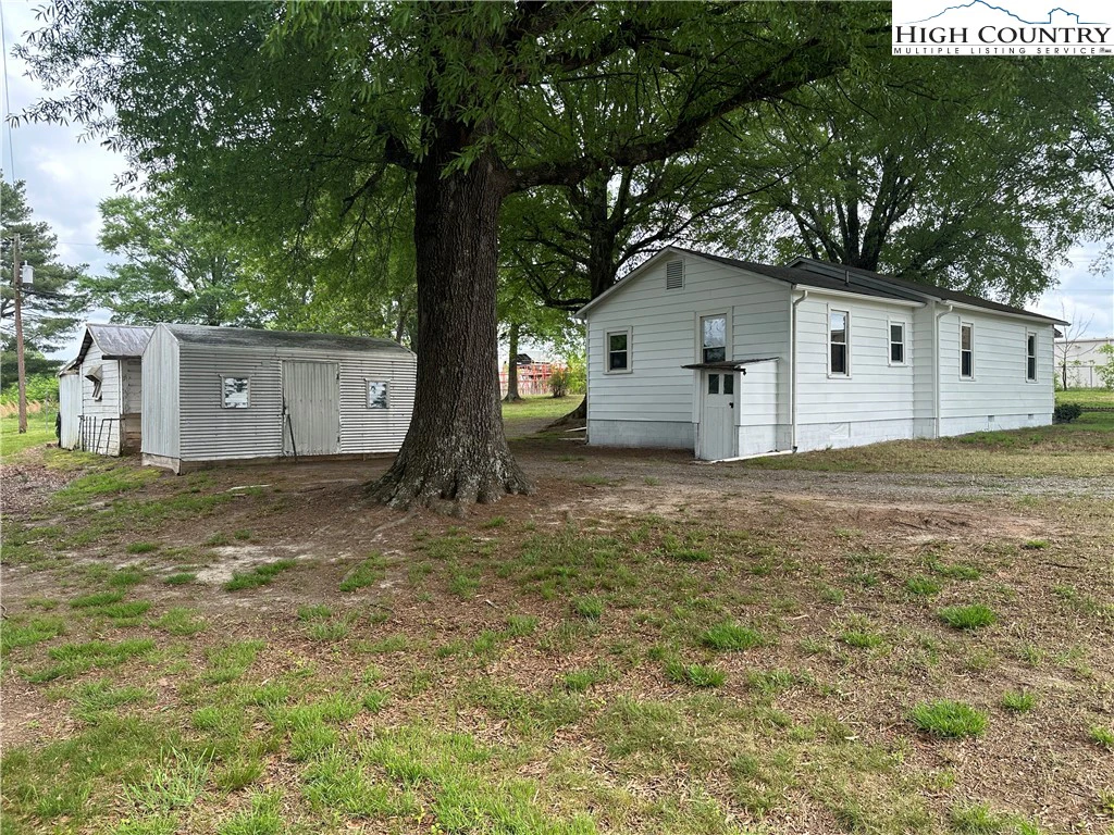 Image number 12 for the current listing