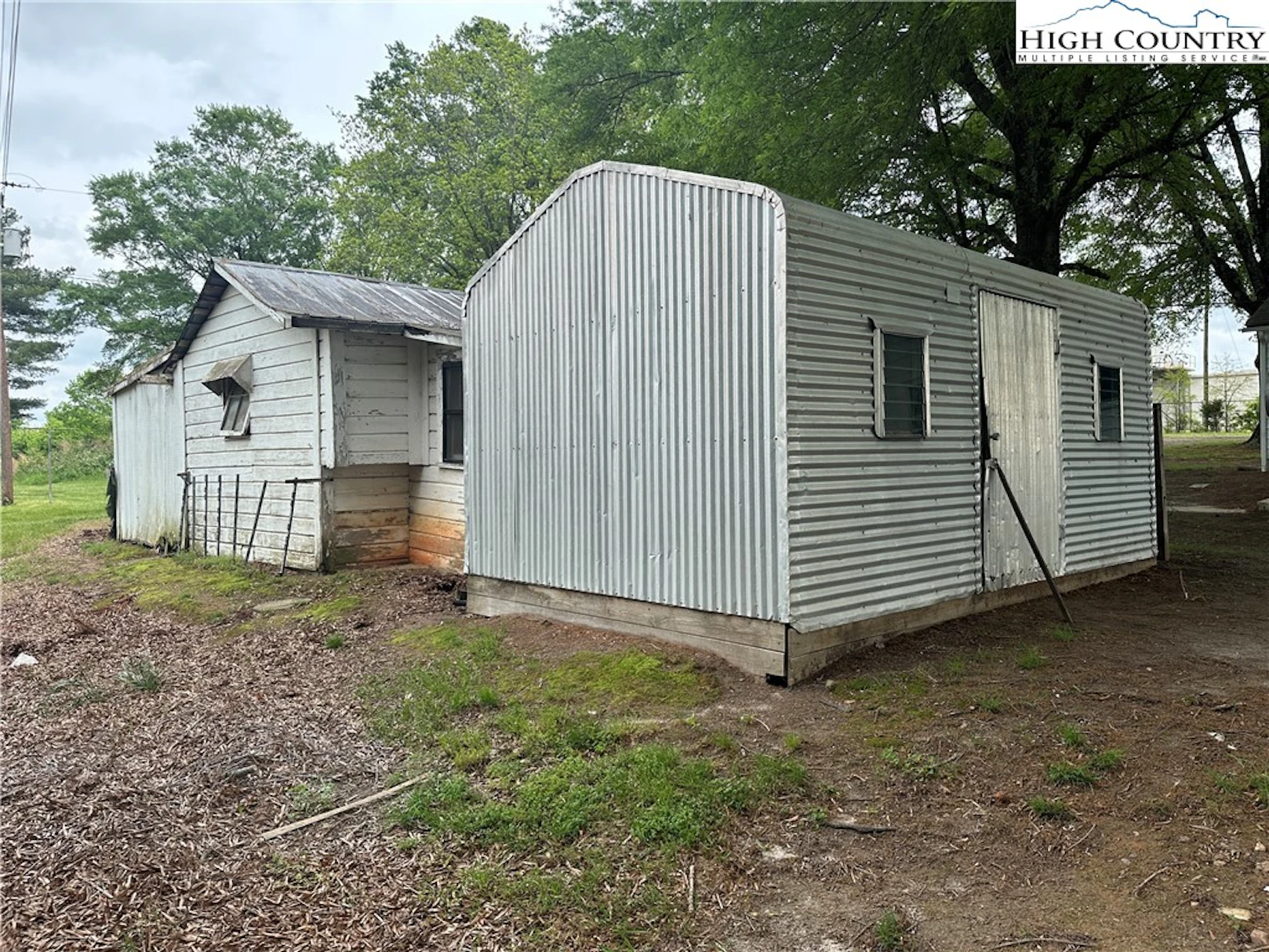 Image number 2 for the current listing