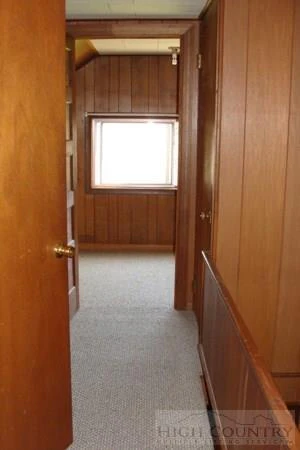 Image number 11 for the current listing