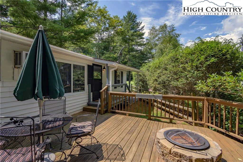 Image number 18 for the current listing