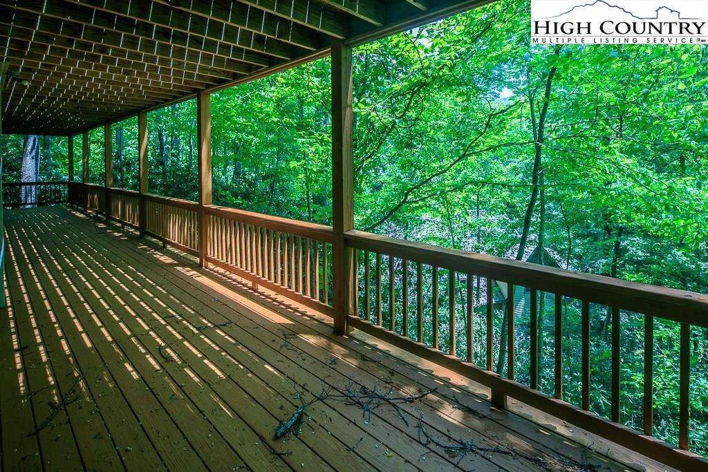 Image number 18 for the current listing