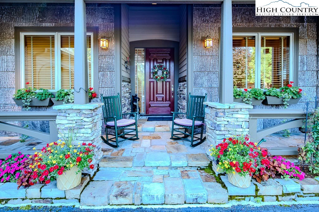 Image number 5 for the current listing