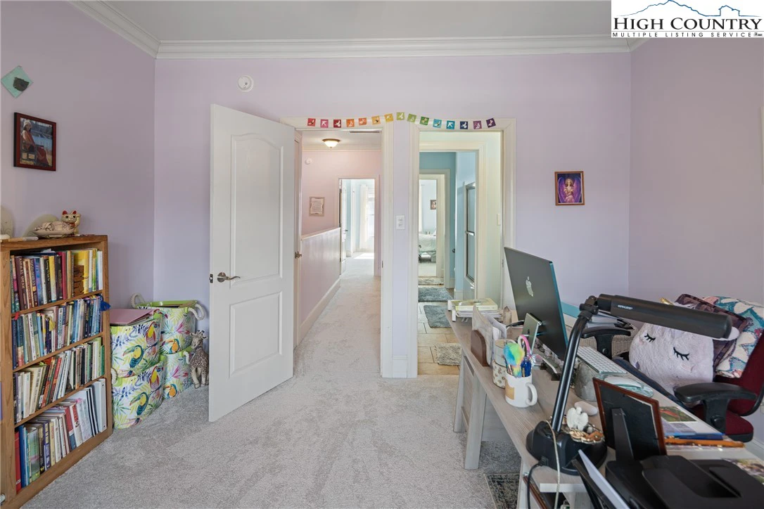 Image number 7 for the current listing