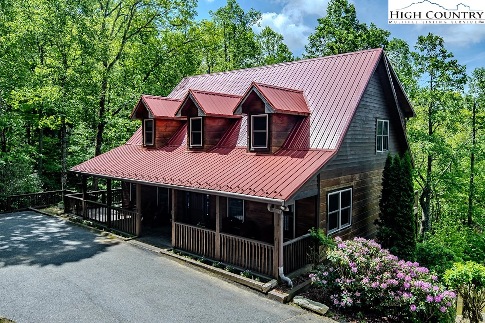 Image number 1 for the current listing