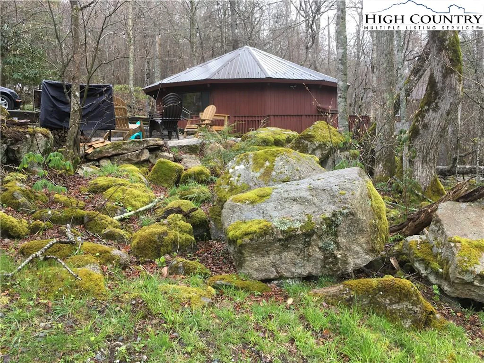 Image number 1 for the current listing