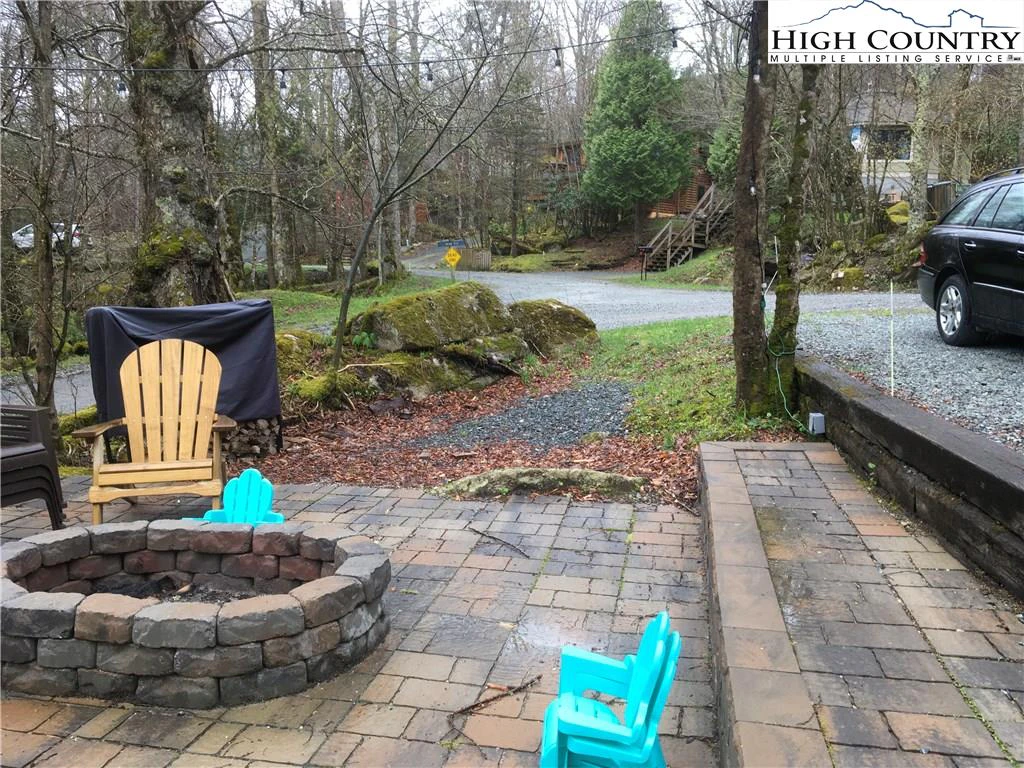 Image number 16 for the current listing