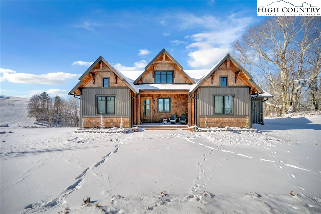 Image number 16 for the current listing