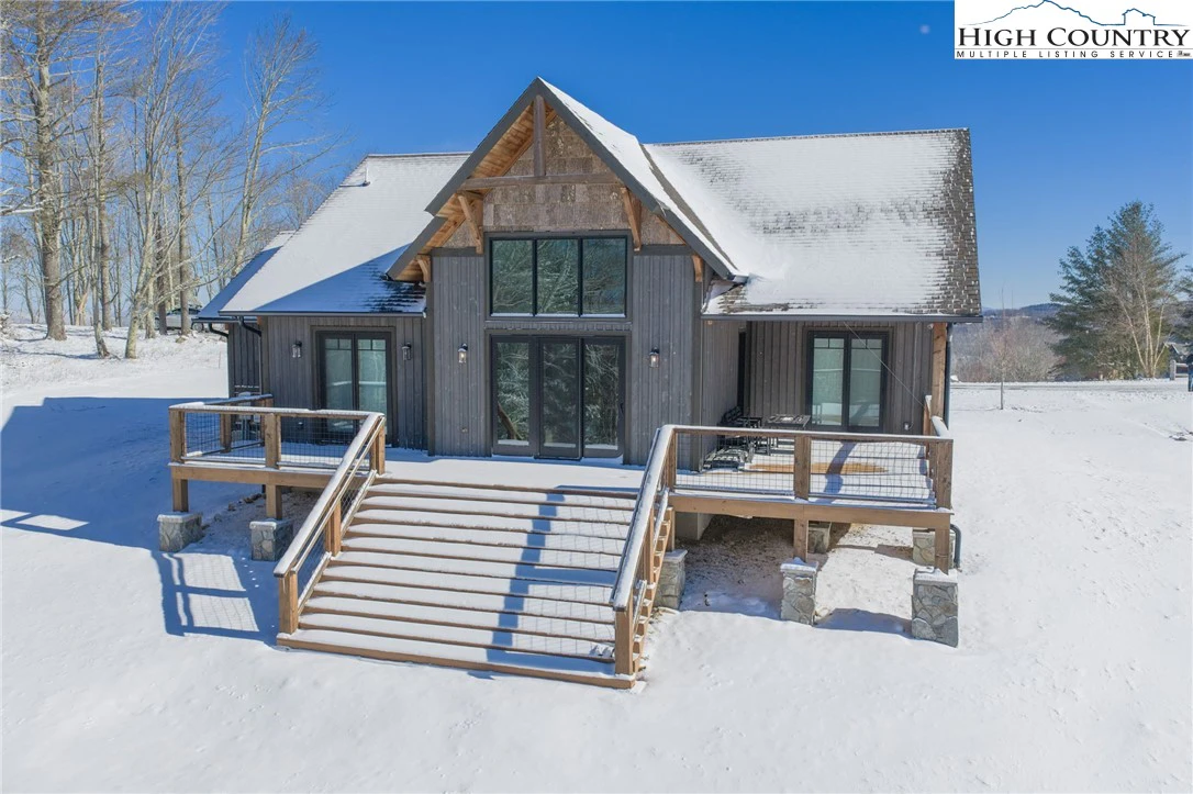Image number 15 for the current listing
