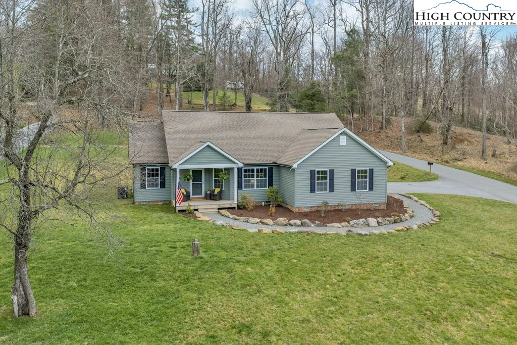 Image number 1 for the current listing