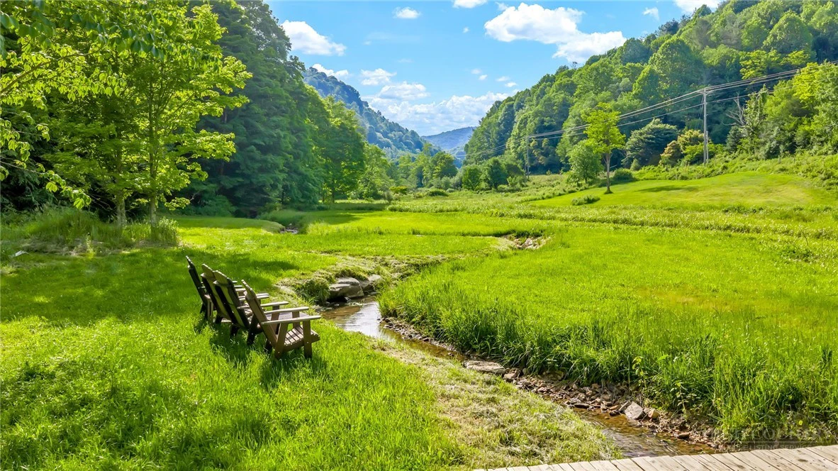 Image number 3 for the current listing