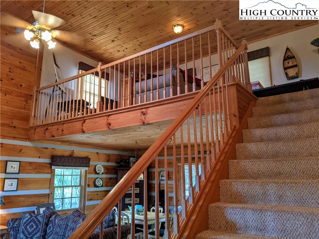 Image number 6 for the current listing