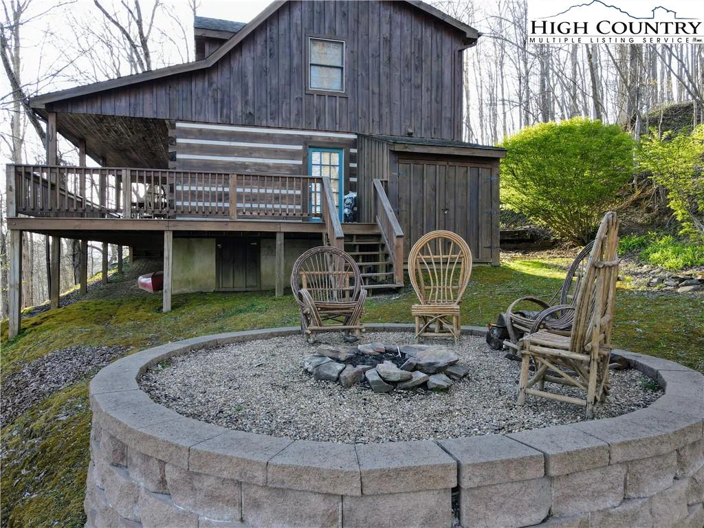 Image number 12 for the current listing