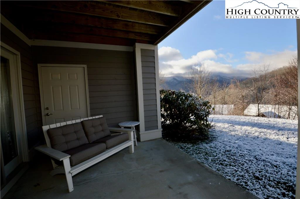 Image number 12 for the current listing
