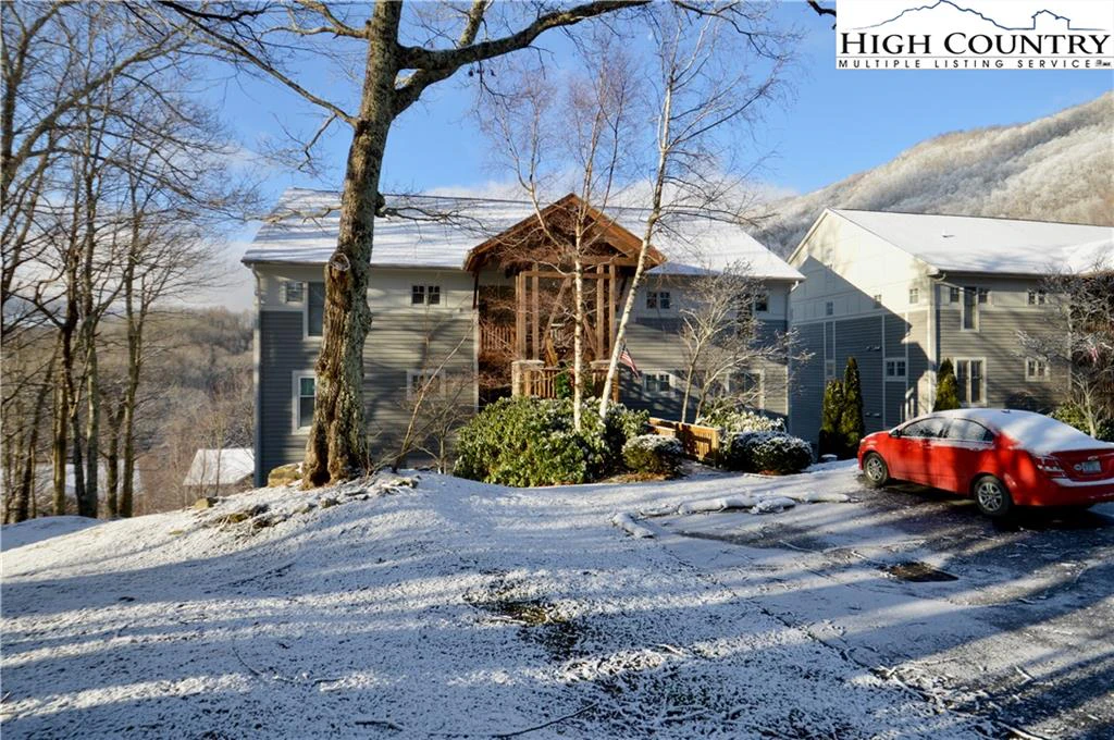 Image number 15 for the current listing