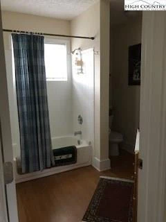 Image number 11 for the current listing