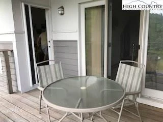 Image number 13 for the current listing