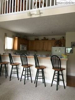 Image number 5 for the current listing