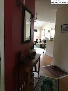Image number 7 for the current listing