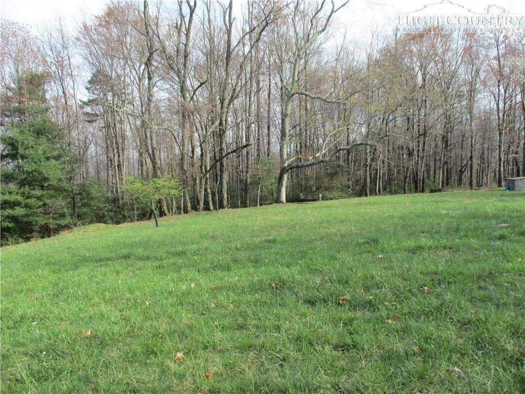 Image number 9 for the current listing