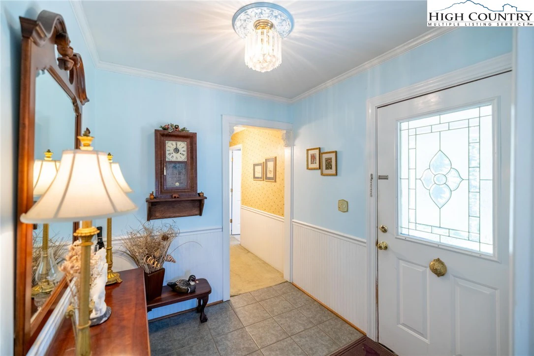 Image number 6 for the current listing