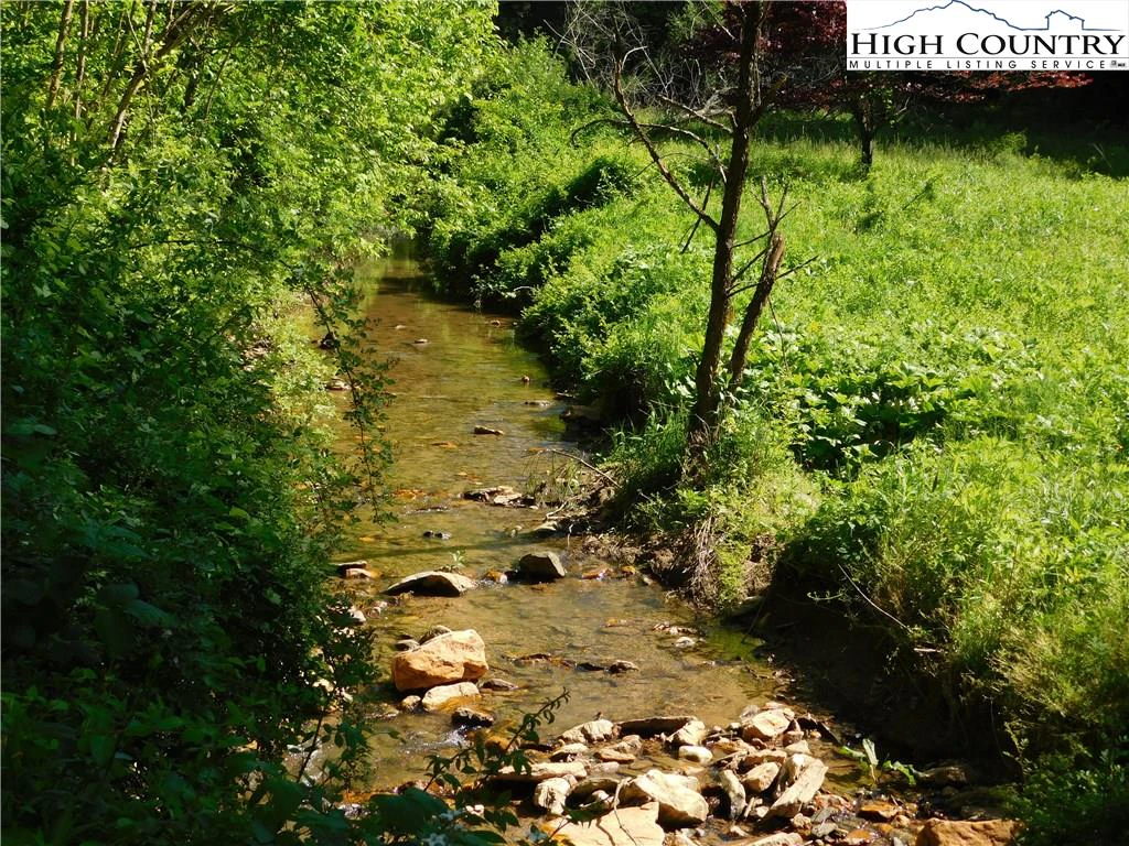 Image number 7 for the current listing