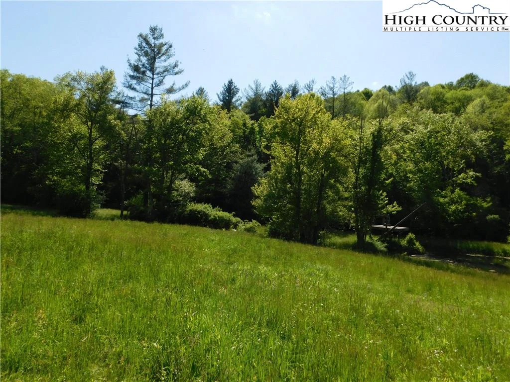 Image number 13 for the current listing