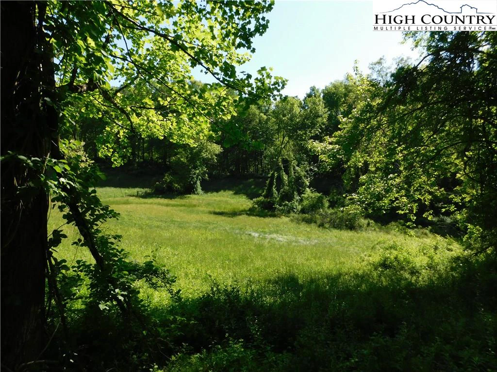 Image number 18 for the current listing