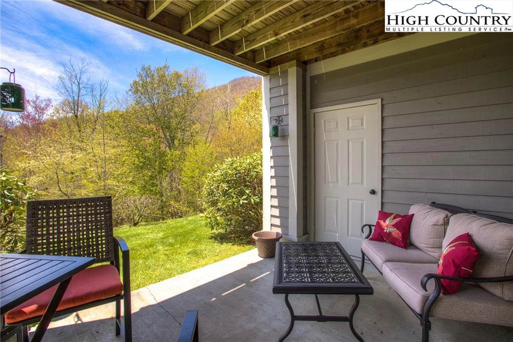 Image number 10 for the current listing