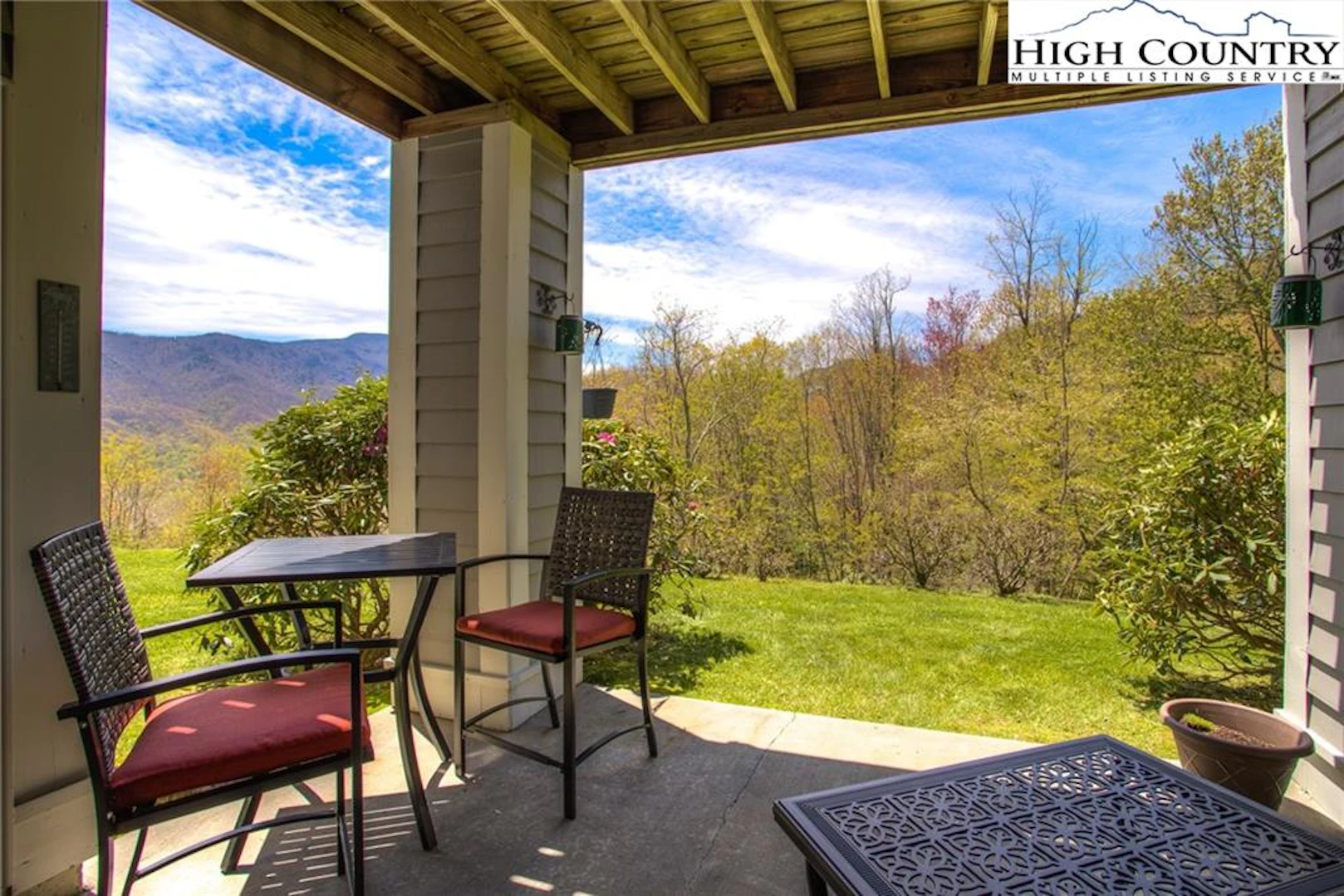 Image number 9 for the current listing