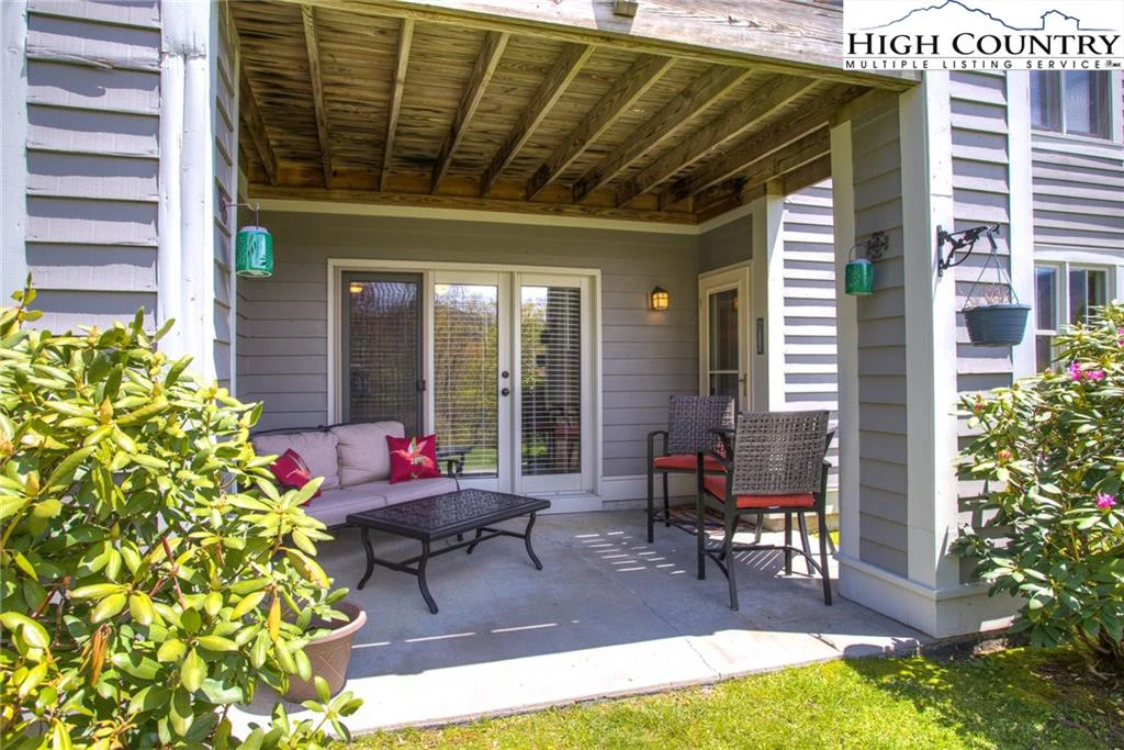 Image number 7 for the current listing