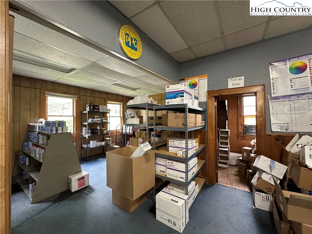 Image number 6 for the current listing
